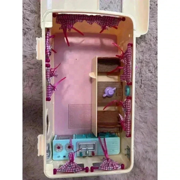 Lil' BATTAT Woodzeez Happy Camper Trailer - Picture 4 of 7